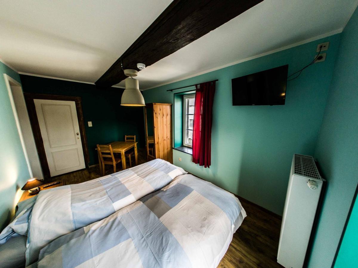 B&B Aux 10 Clefs Дюрби Екстериор снимка
