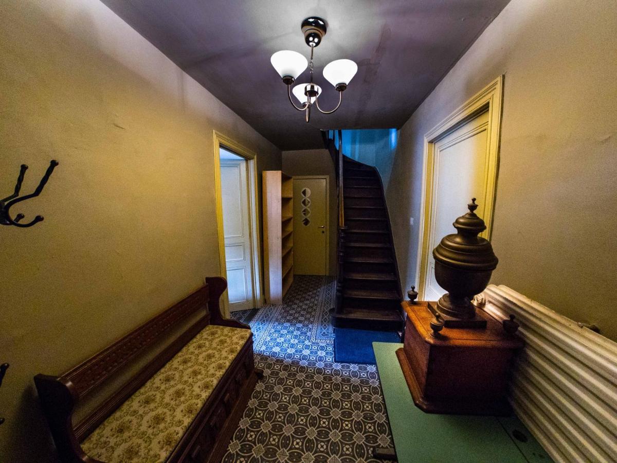 B&B Aux 10 Clefs Дюрби Екстериор снимка