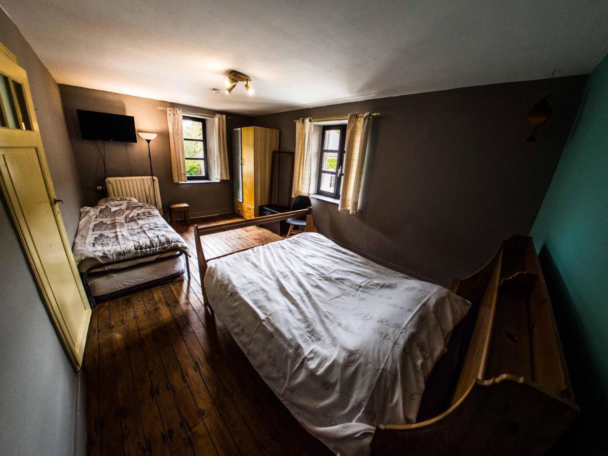 B&B Aux 10 Clefs Дюрби Екстериор снимка