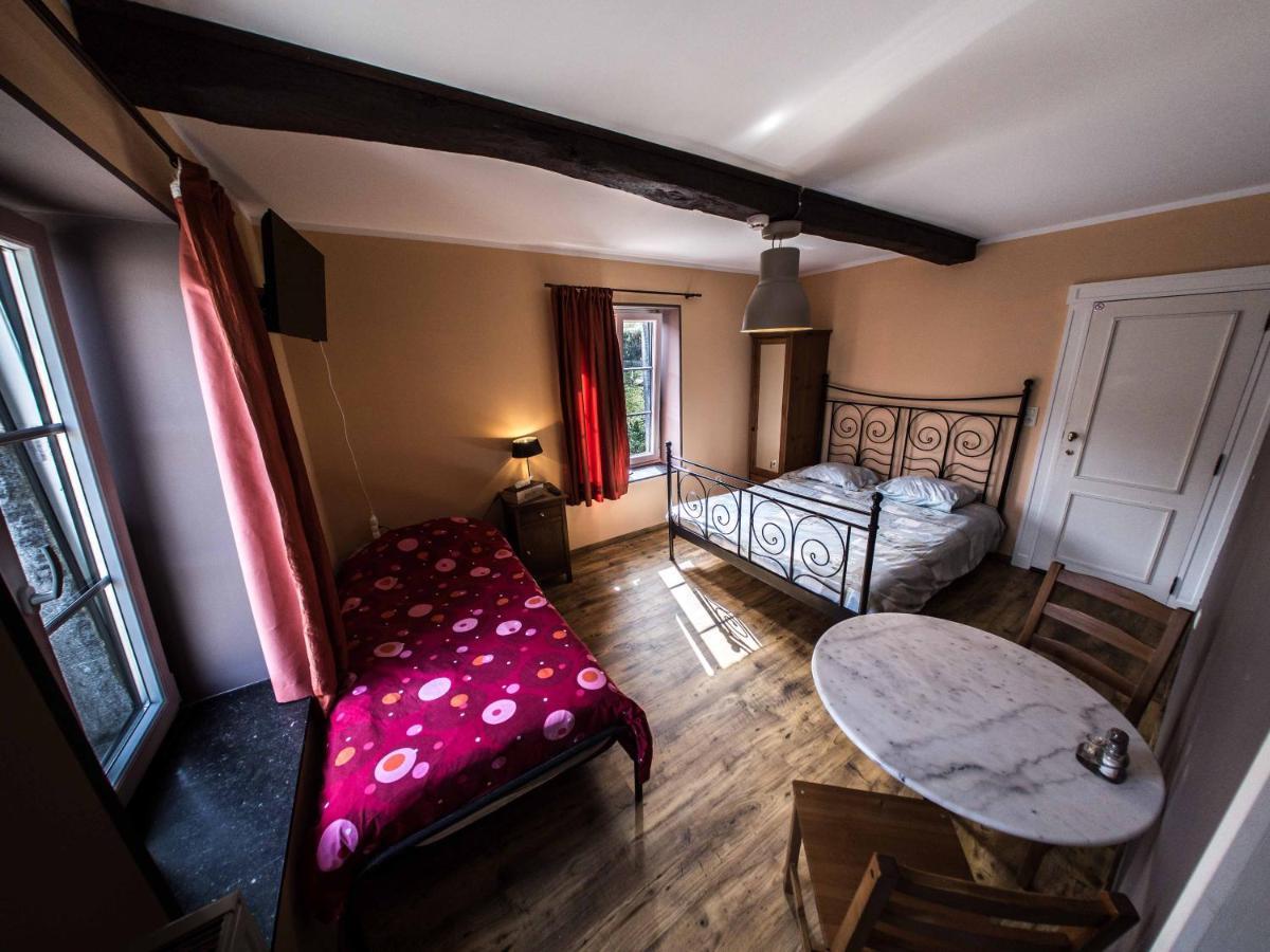 B&B Aux 10 Clefs Дюрби Екстериор снимка